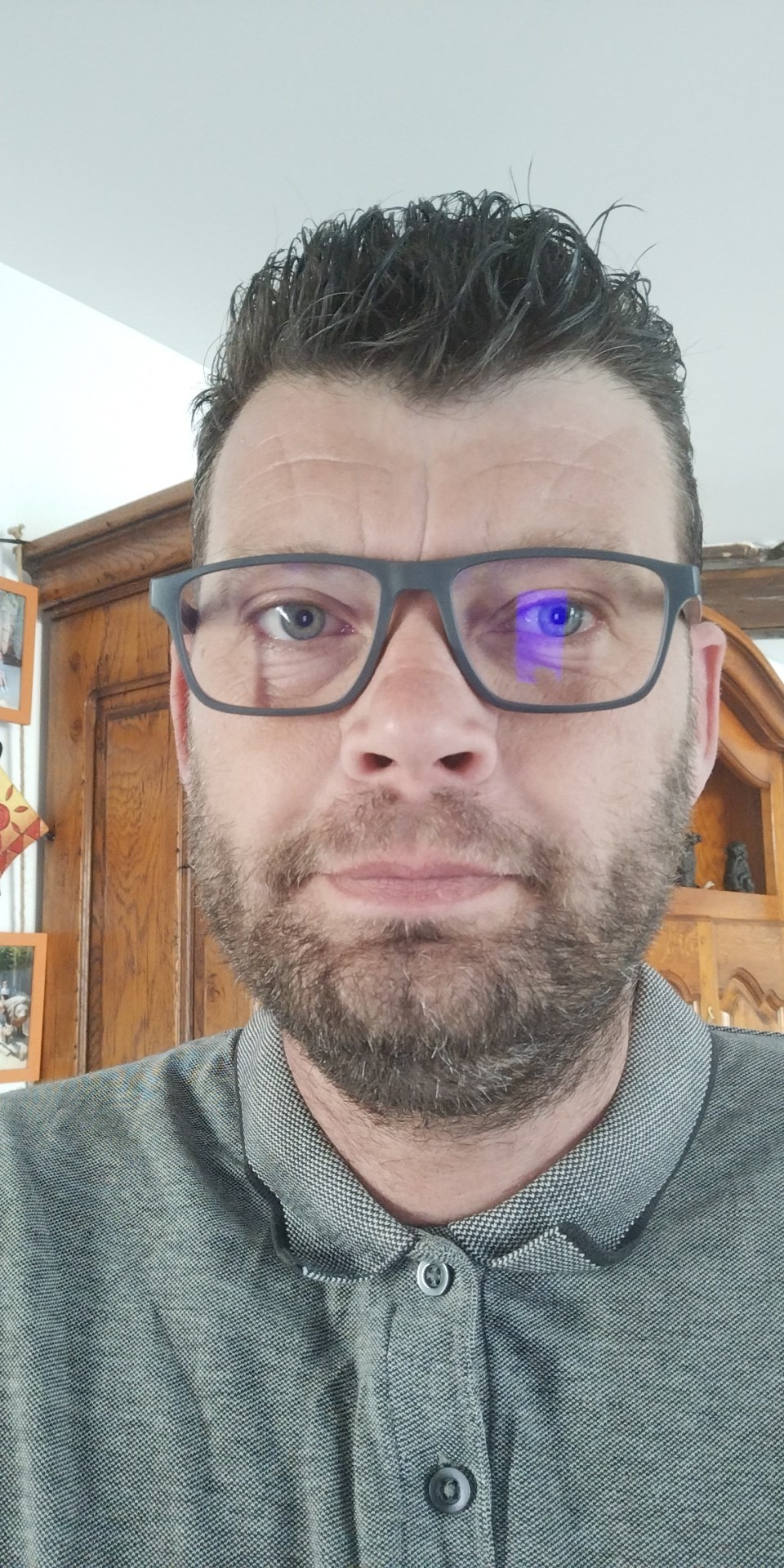 Essam - Pierrevert - Alpes-de-Haute-Provence | Rencontre gay