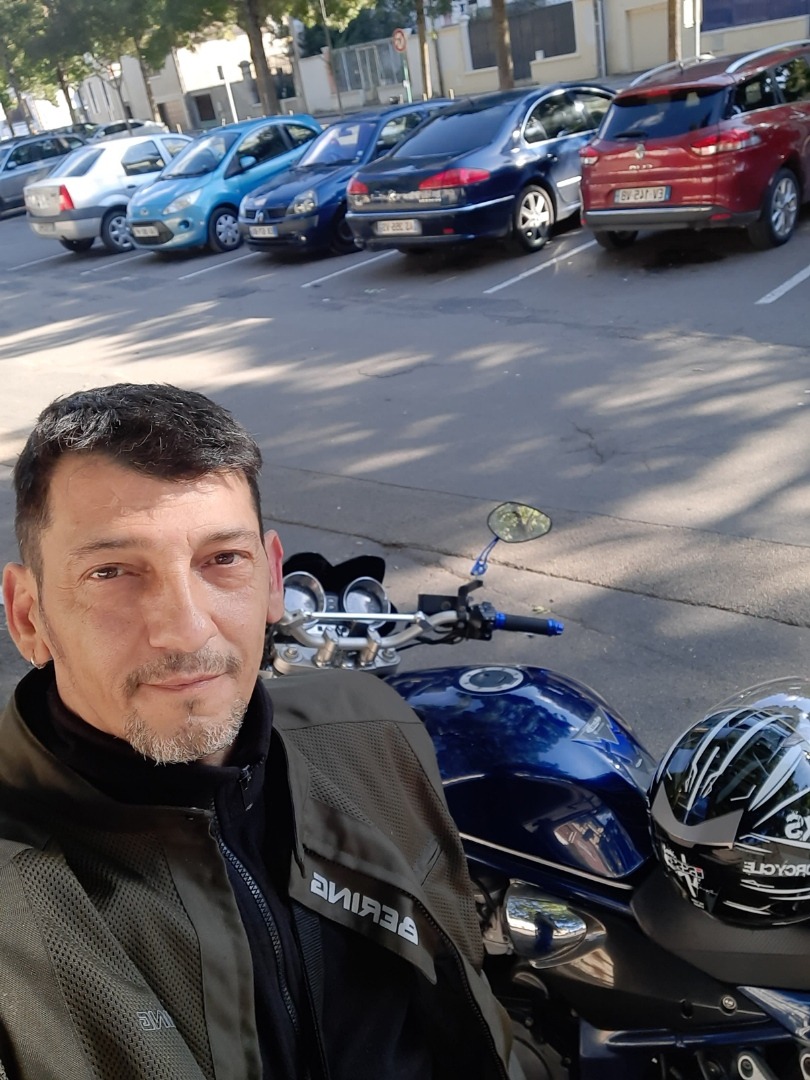 Sascha - Châteauneuf-d'Oze - Hautes-Alpes | Rencontre gay