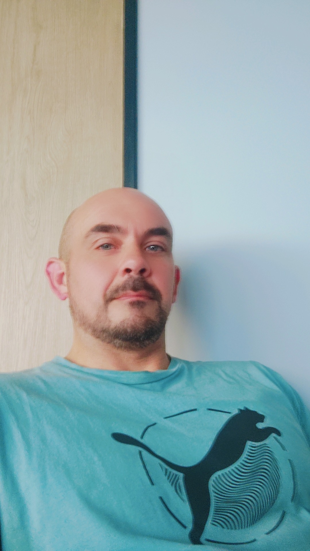 Johnson - Puyméras - Vaucluse | Rencontre gay